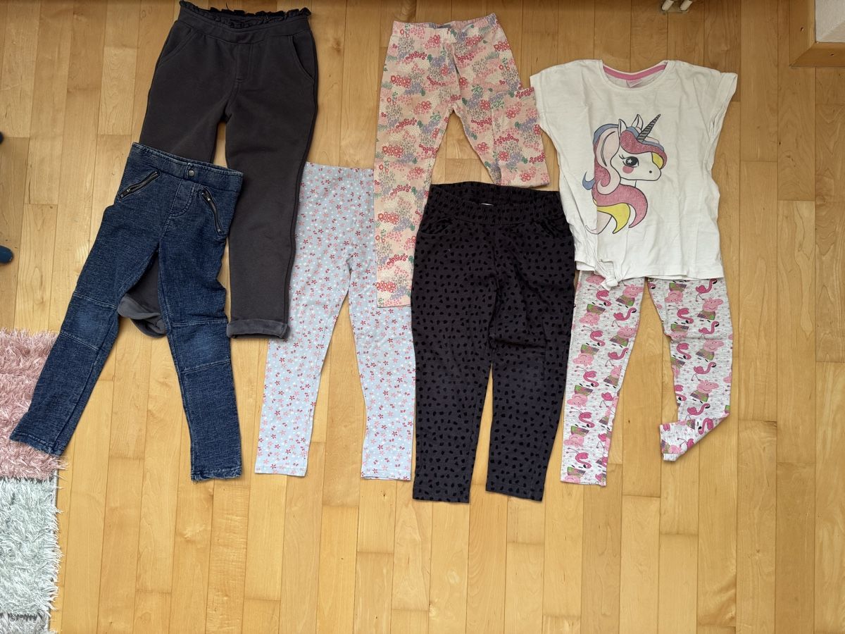 Lotti & Set di vestiti: 35-teiliges Mädchen-Kleiderpaket Gr. 116 – Usato da Möhlin venduto da tiio 1