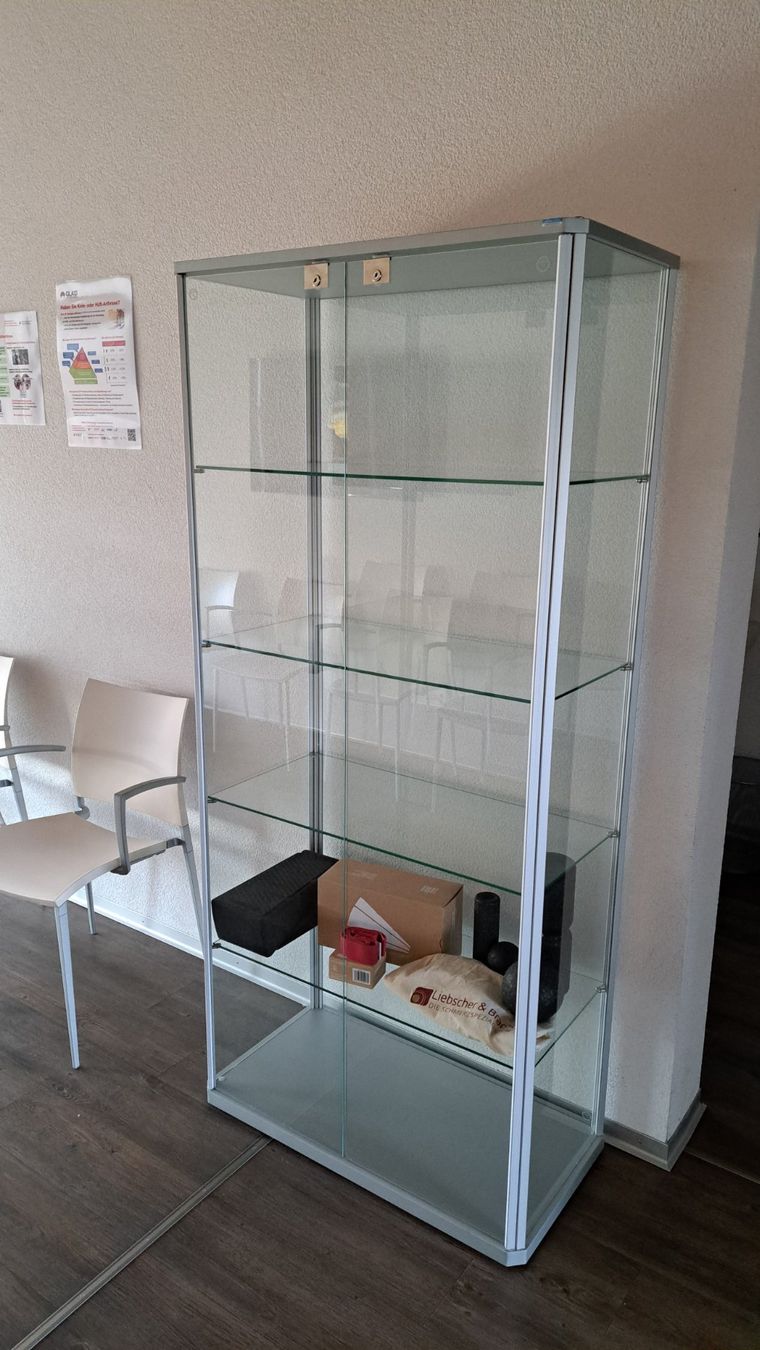 Vetrine: Regal/Vitrine – Usato da Düdingen venduto da stevo1990