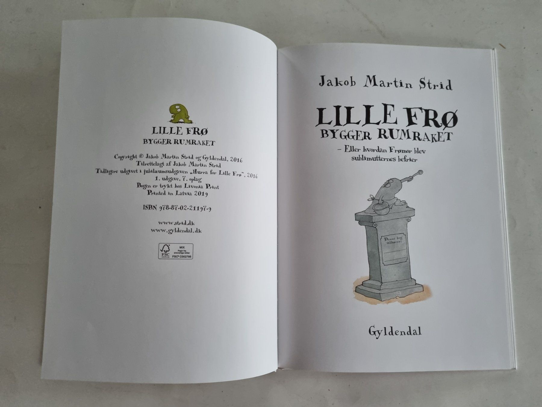 Libri: Lille Frø bygger Rumraket - Kinderbuch – Usato da Opfikon venduto da Diversamente 2