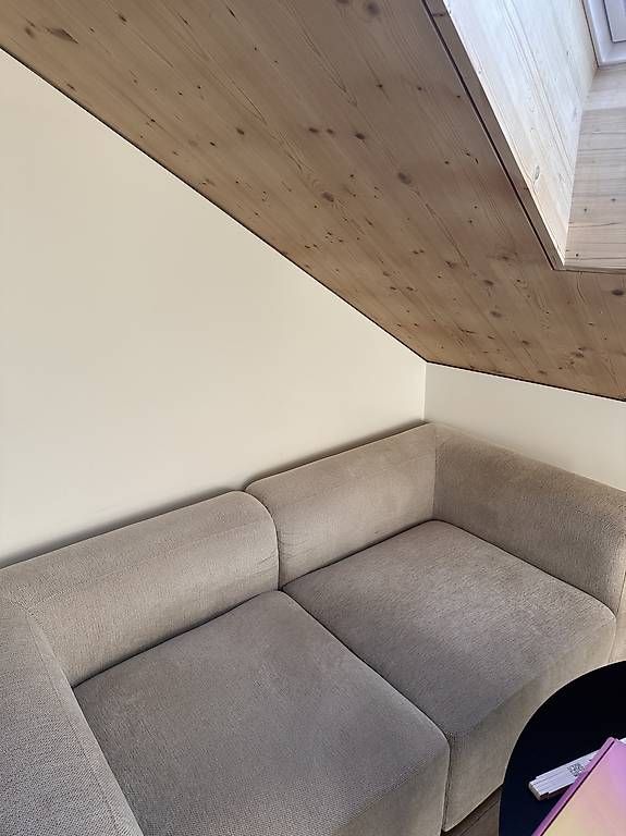 Divani: Sofa (2 Monat alt) – Nuovo e nell'imballaggio originale da Schmerikon venduto da artflck 2