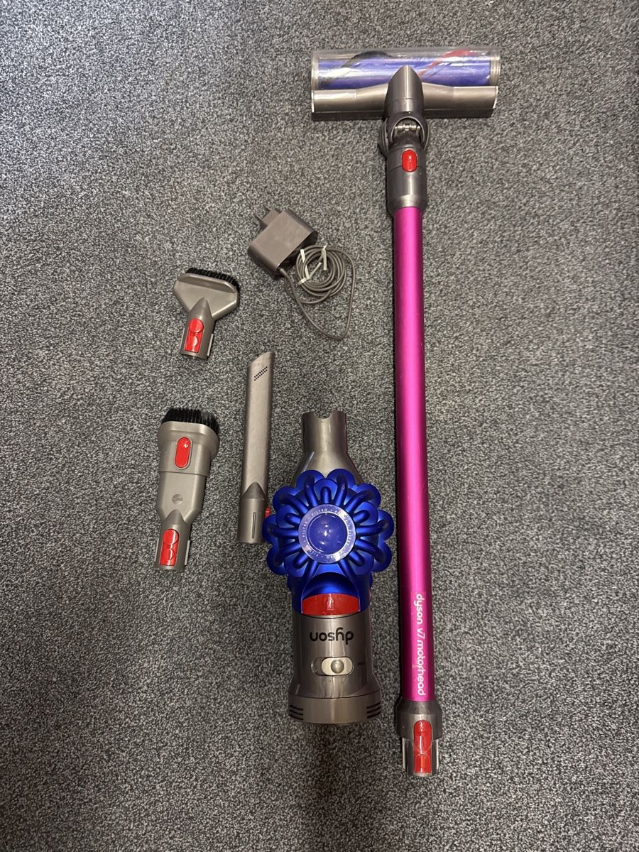 Dyson Aspirapolveri & Accessori: Dyson v7 Motorhead – Usato da Landquart venduto da Nnf007 3