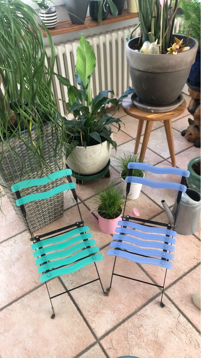 Sedie: Mini chaises pour plantes ou autre – Usato da Biel/Bienne venduto da Lianumi