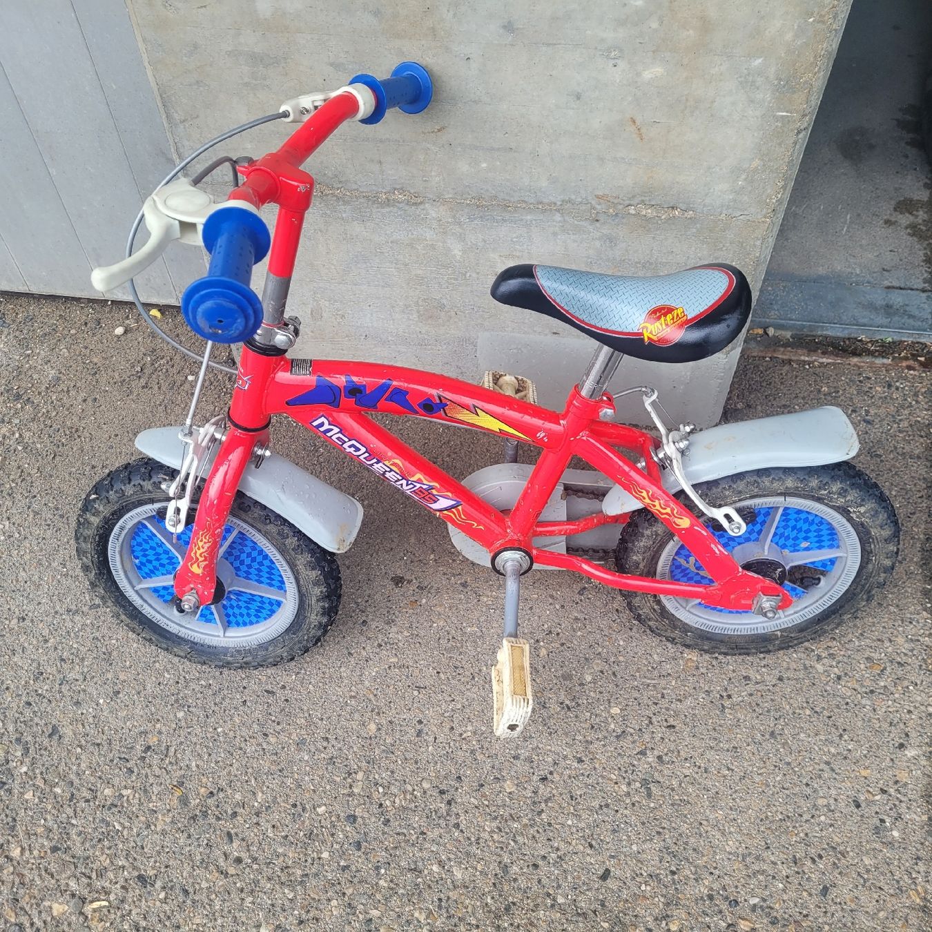 Velos: Vélo enfant Flash McQueen – Gebraucht aus Peseux von Seven_life