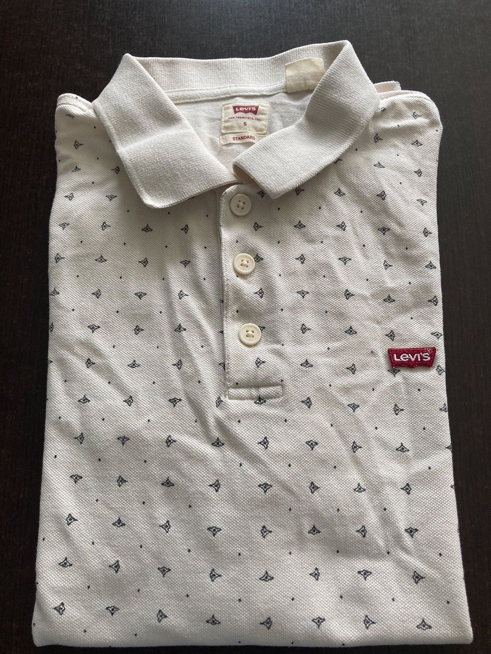 Levi's Chemises, T-shirts & Polos: Polo LEVIS taille 176cm /S – D'occasion à Domdidier par qatar1973 3