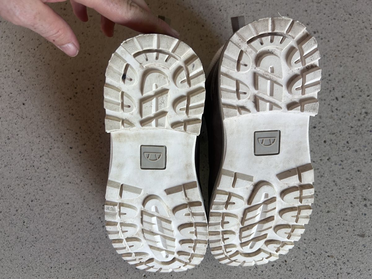 Schuhe für Mädchen: Ellesse Schnürstiefel Grösse 36 – Gebraucht aus Seewil von zorro72 2