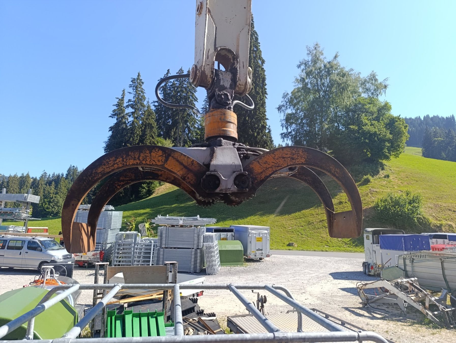 Pinze: Holzgreifer Holzzange O&K Radbagger – Usato da schangnau venduto da kobeli1 1