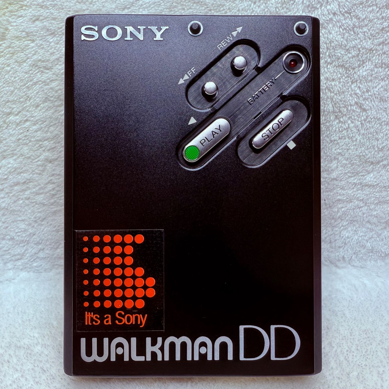 Sony Lecteur media portable: Sony Walkman WM-DD schwarz #253 – D'occasion à Vorderthal par WalkmanClinic