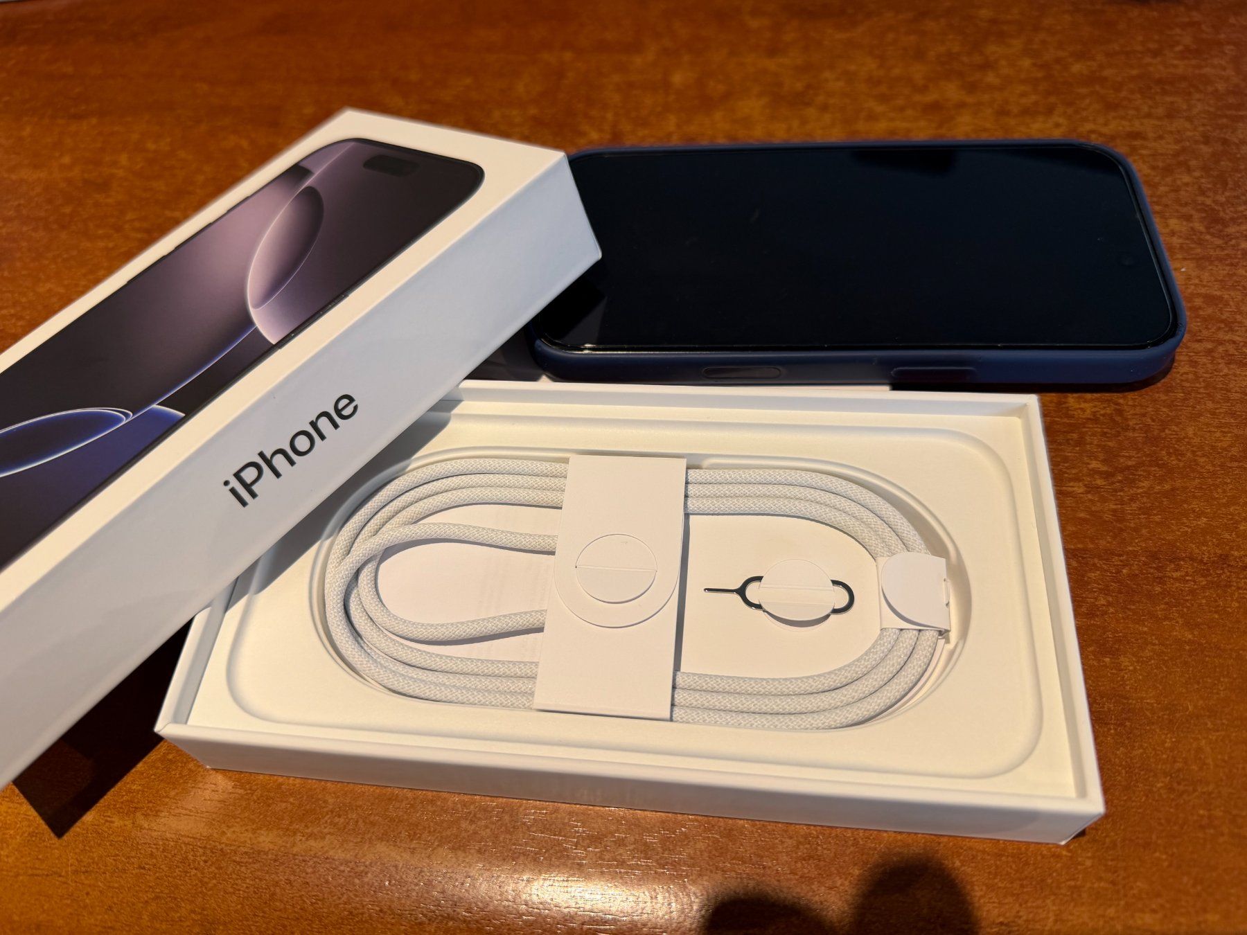 Apple Handys / Smartphones: Phone 16 Pro 256 GB Black Titanium – Gebraucht aus Liestal von ripi1 5