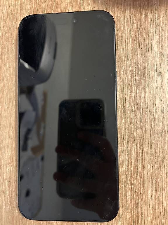 Telefoni cellulari / Smartphones: Iphone 15 pro max 1 tb – Usato da Zuchwil venduto da Sevval.D 3