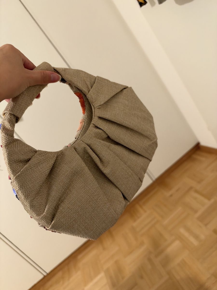 Borse da donna: Handtasche beige – Nuovo (secondo la descrizione) da Biel/Bienne venduto da Peeeep10 1