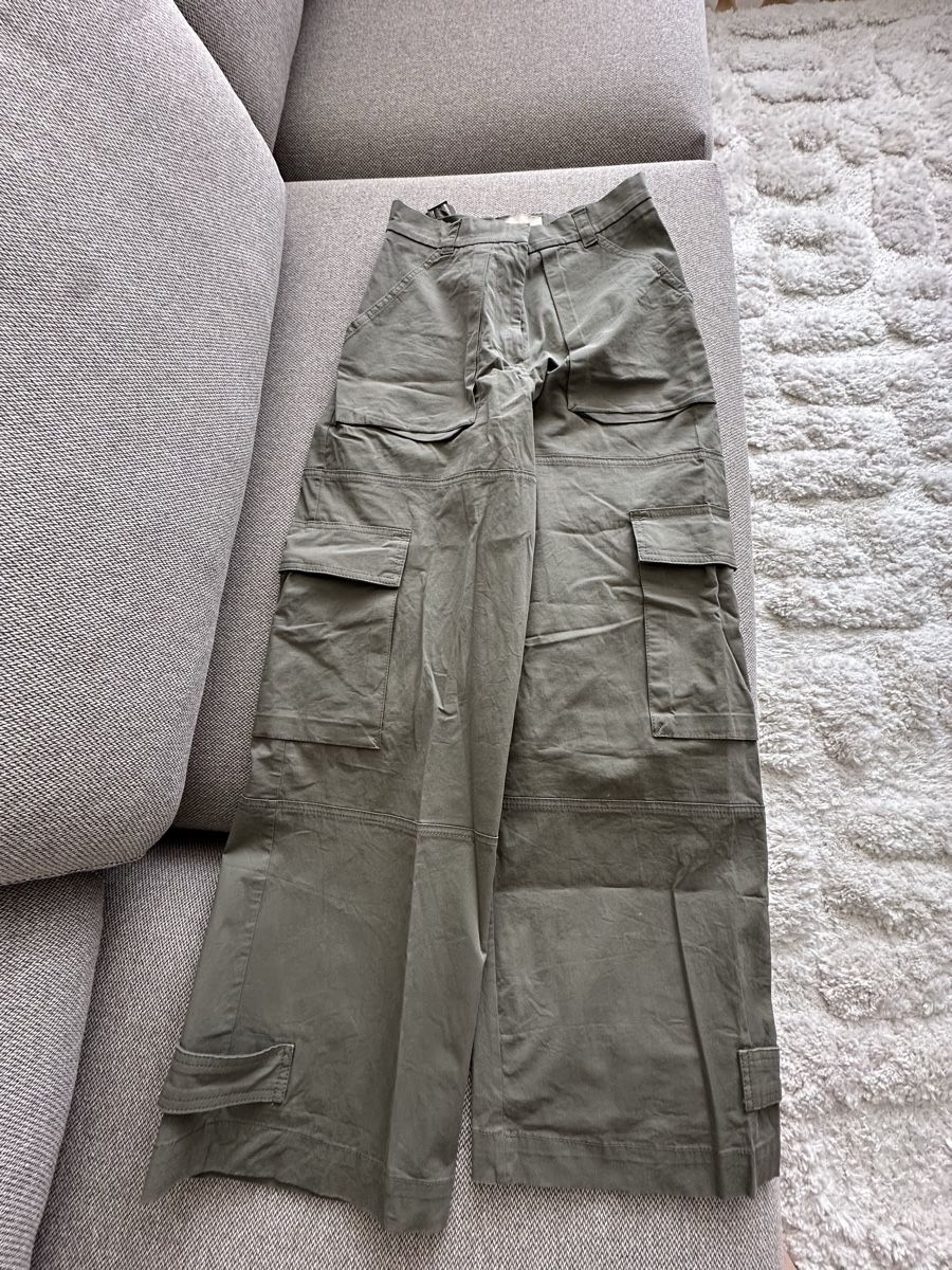 Zara Pantalons: Coole Sommer-Cargohose – D'occasion à Dübendorf par Magis_Stuff
