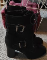 Coole schwarze Stiefeletten mit Schnallen, Grösse 39