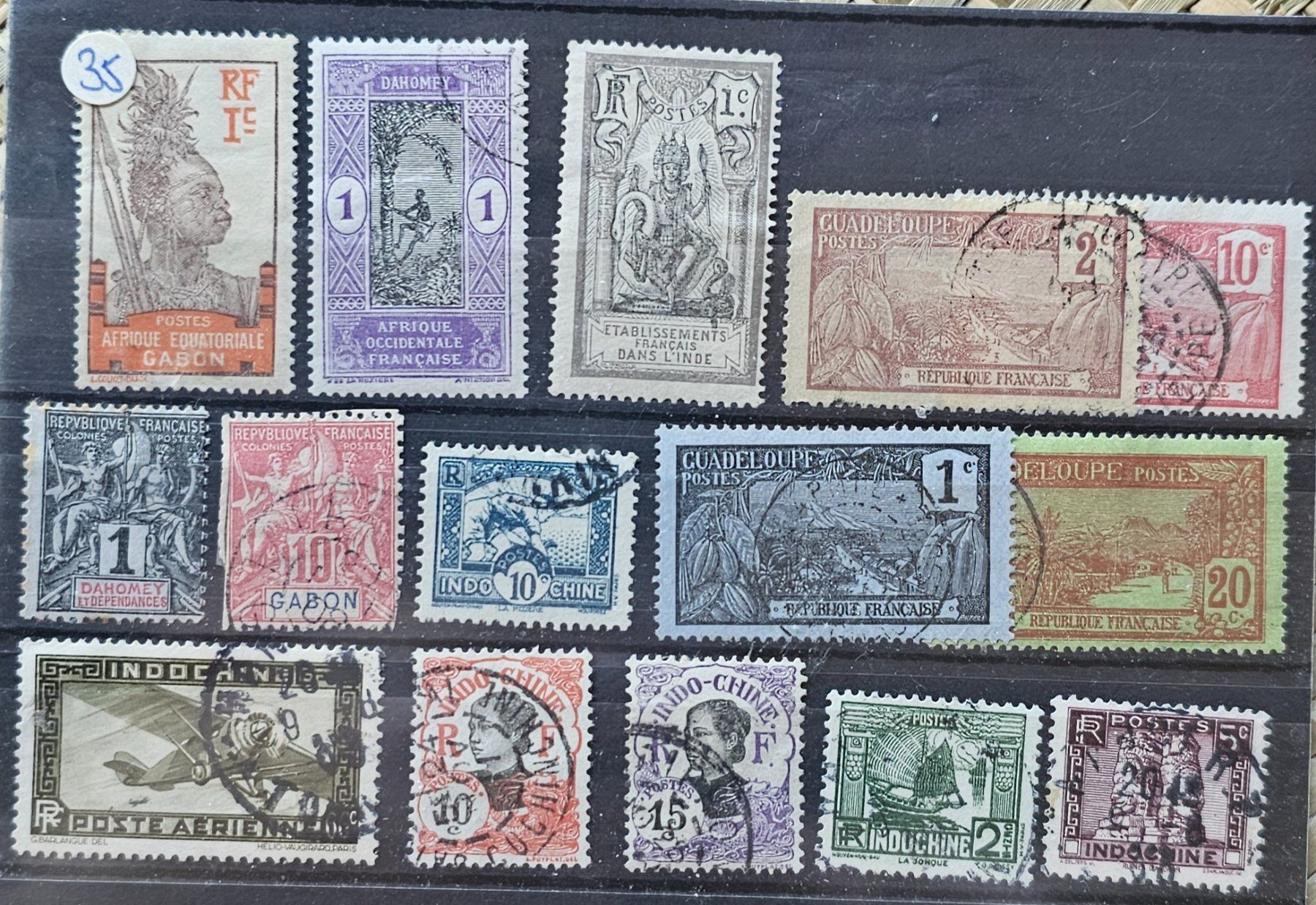 Tutti i francobolli: Colonies françaises, DOM TOM – Usato da Les Valettes venduto da Nuba1
