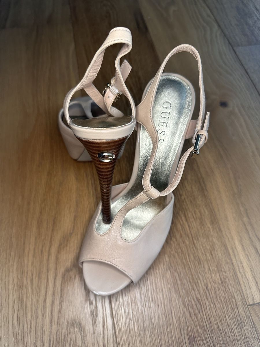Guess Chaussures femmes: Guess Schuhe 37 – Neuf (Voir description) à Pfaffhausen par Klaras_second_hand 1