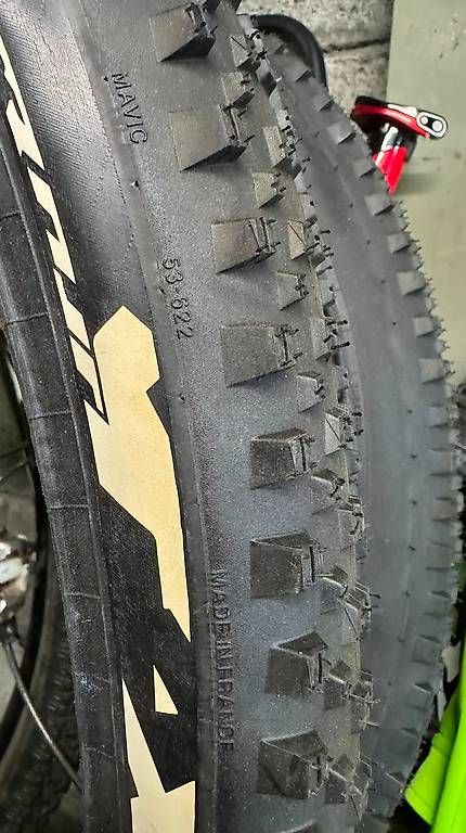 Mavic Pneumatici & Ruote complete: Pneu de VTT Mavic Crossmax Quest 29" x 2,25 – Nuovo (secondo la descrizione) da Verbier venduto da Plav_ 1