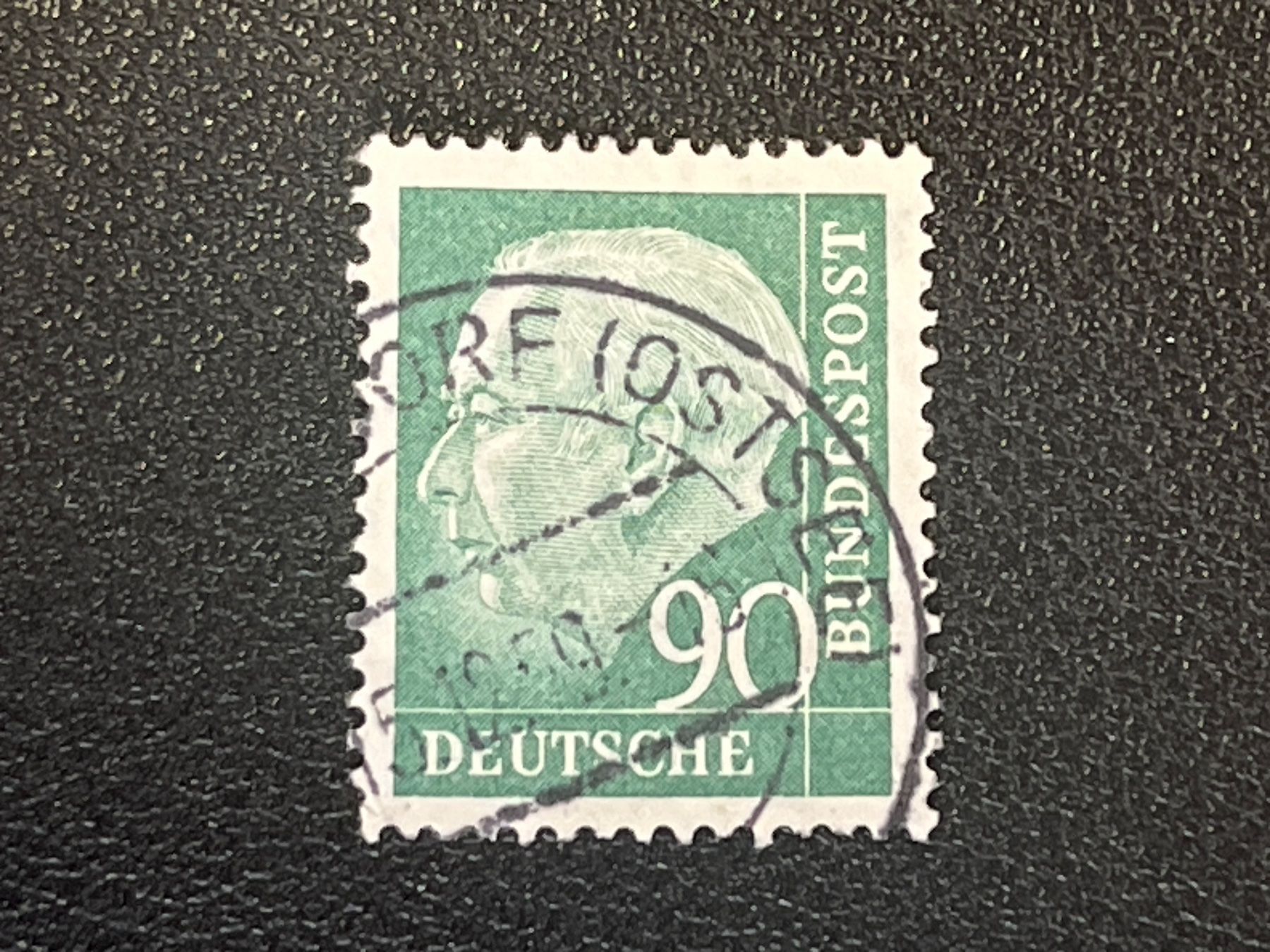 Alle Briefmarken: Deutschland Briefmarke – Gebraucht aus Chiasso von AzenYa