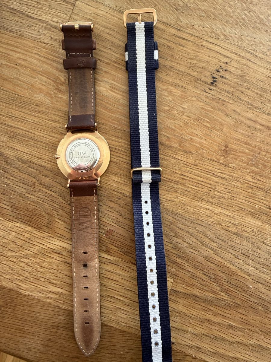 Daniel Wellington Montres: Uhr Daniel Wellington – D'occasion à Meilen par NHirs96 2
