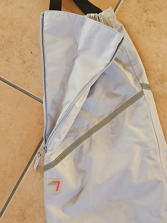 Pantaloni: Regenhose hochwertig Gr. 152 – Usato da Gamprin venduto da man_j9fr 2