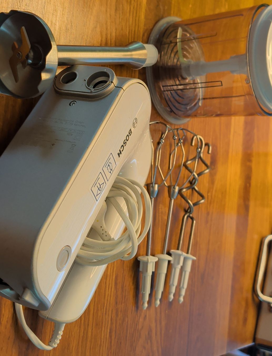 Bosch Elettrodomestici da cucina: Bosch Handmixer mit Zubehör – Usato da Thalheim AG venduto da duxeli_thale