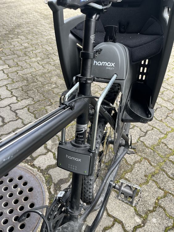 HAMAX Kinderfahrradsitz Smiley W Lockable Bracket Kindersitz Kaufen