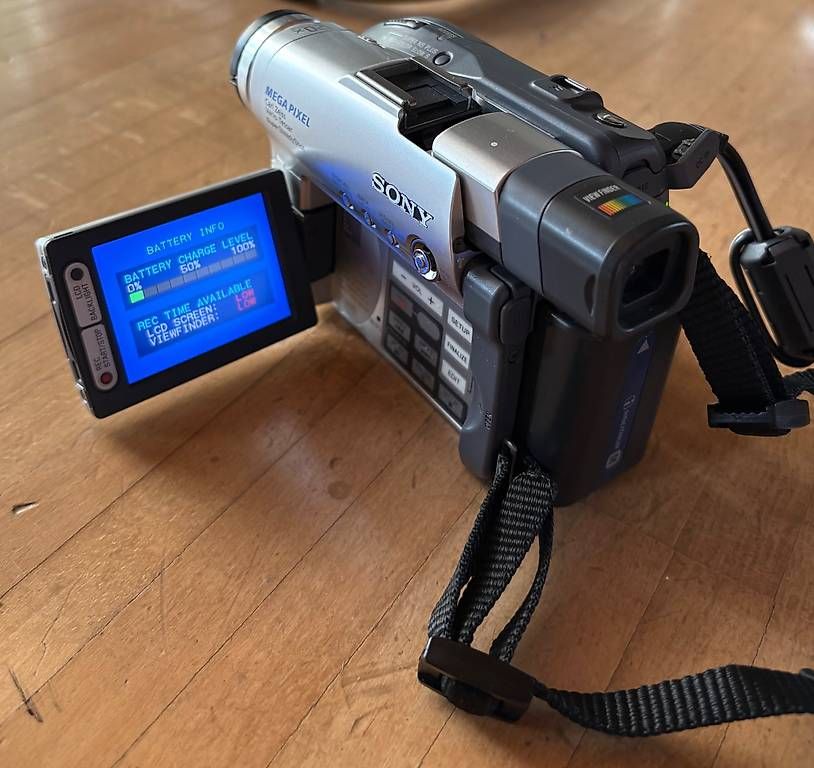 Videocamere: Sony Handycam DCR-DVD201E, Mega pixel – Usato da Affoltern am Albis venduto da MASVA