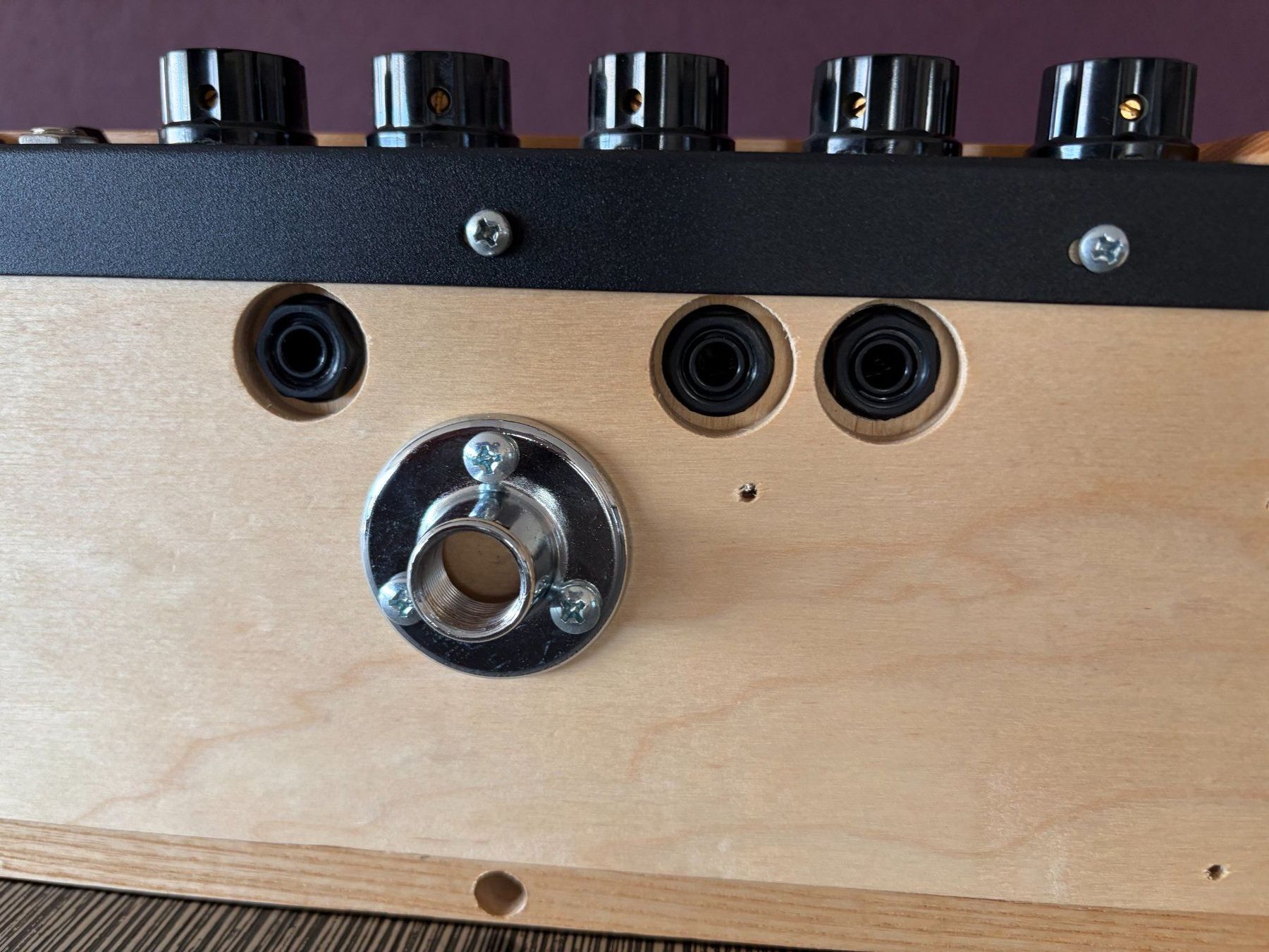Moog Strumenti musicali: Moog Etherwave Plus Theremin Instrument Holz – Usato da Boll venduto da Andre078 2