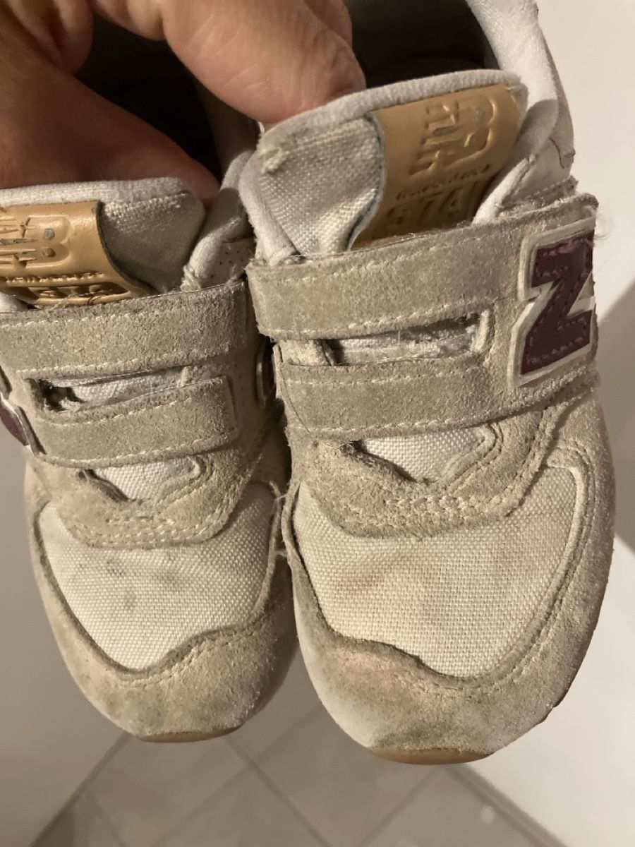 New Balance Scarpe per ragazzi: New Balance Sneaker, Gr 28, beige mit rot – Usato da Thal venduto da Mary_lou 2