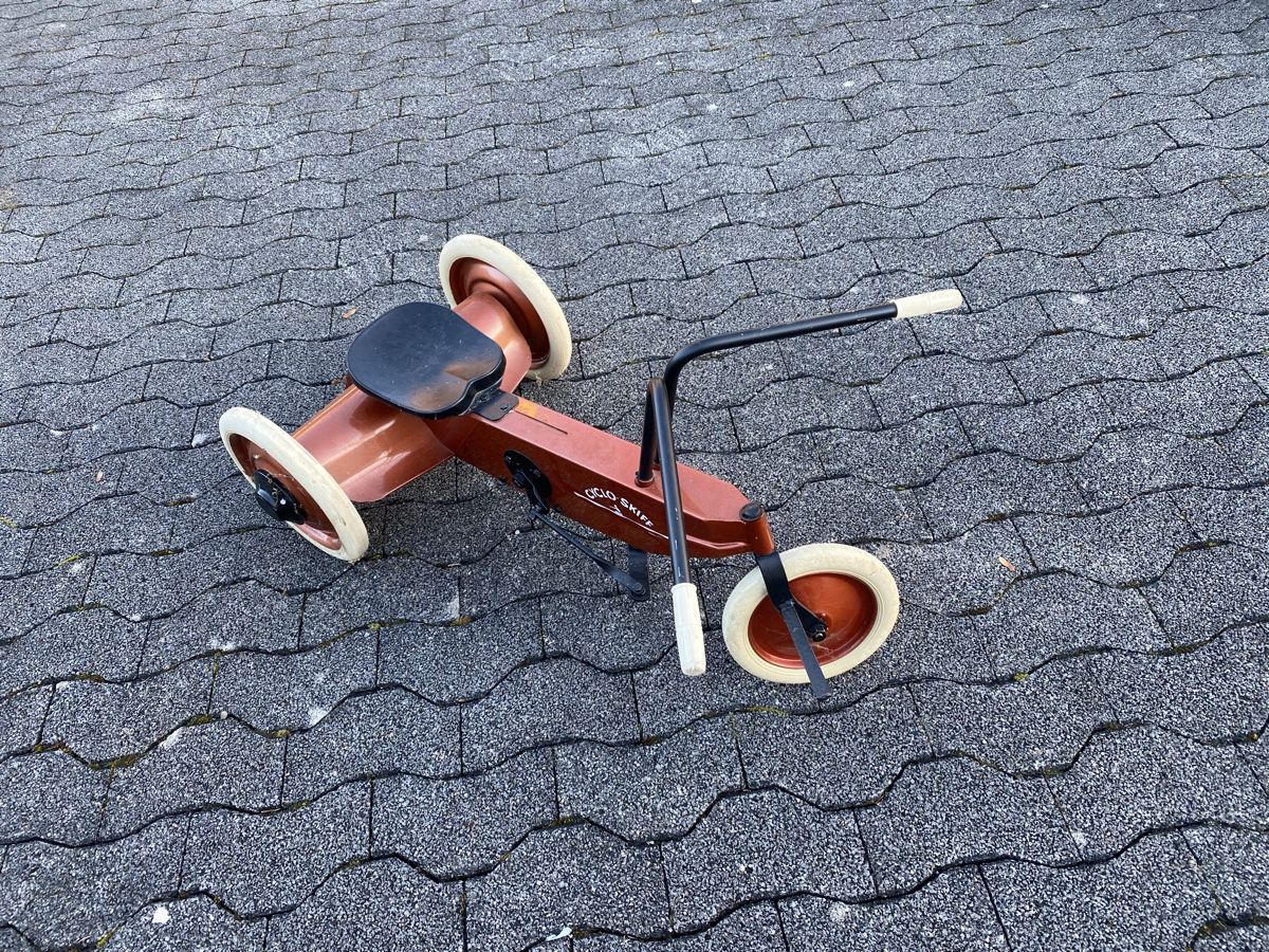 Veicoli per bambini: Cyclo Skiff Antikes Holländer-Dreirad – Usato da St. Margrethen SG venduto da Alfista_159 3