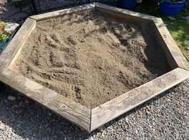 Grosser Sandkasten inkl. Sand