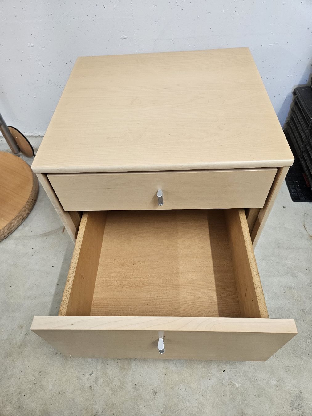 Comodini: Schöner Holznachttisch – Usato da Uster venduto da den_8x8r 3