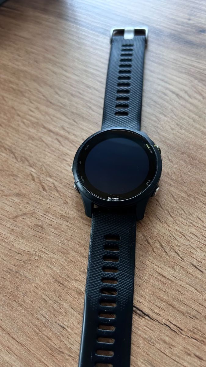 Garmin Smartwatch: Garmin Forerunner 255 – D'occasion à Engelberg par ejierfaijs 4