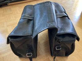 Schwarze Vintage Seitentaschen für Motorrad Aprilia Red Rose