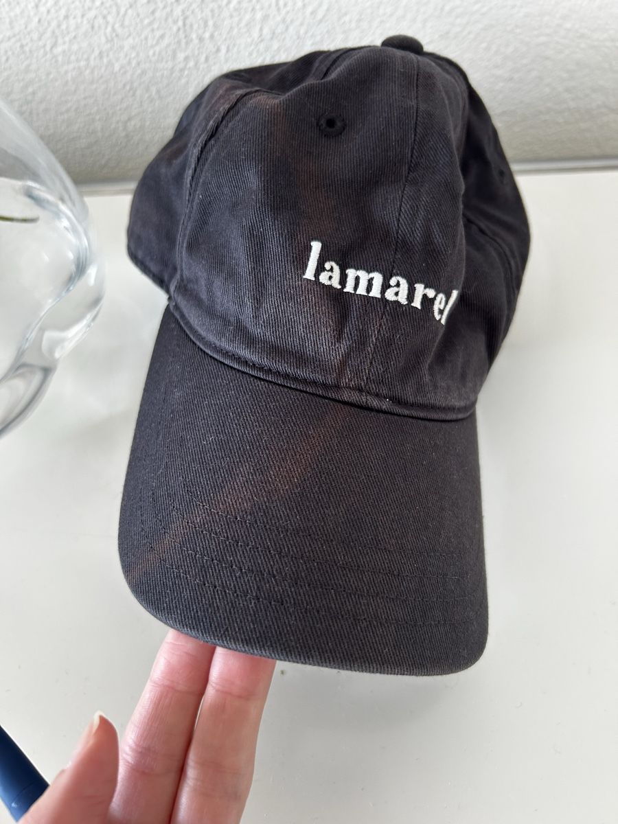 Lamarel Copricapi, berretti & cappellini: Lamarel Cap schwarz  – Usato da Zürich venduto da cos_b629 2