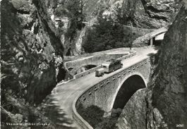 Viamala - Brücke  GR  -  Postauto      um  1 9 5 3