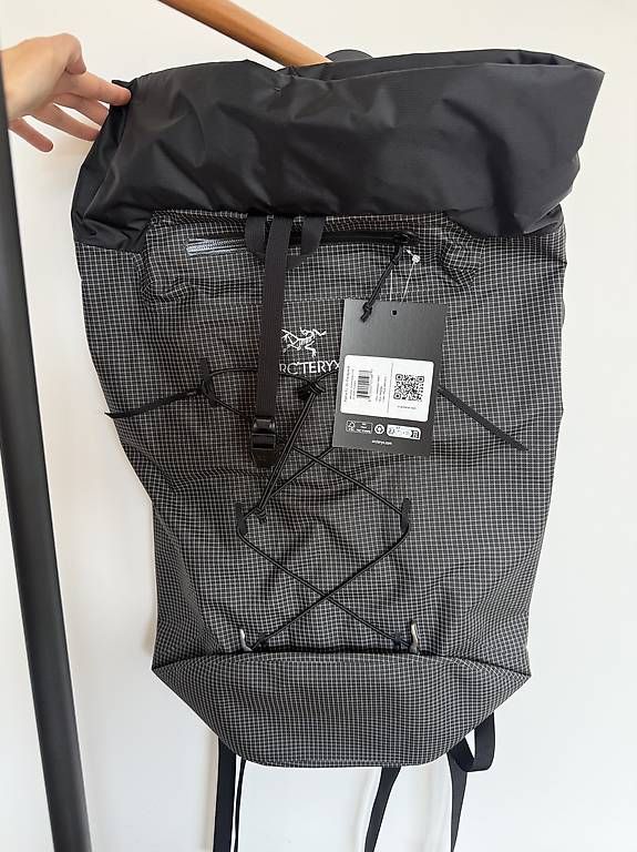 Arcteryx Rucksäcke: Arc'teryx Alpha FL 30 Rucksack NEU – Neu und originalverpackt aus Zürich von ljjud