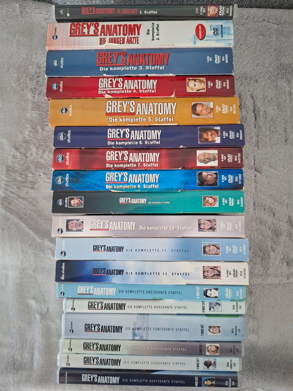 Tutti i DVDs: GREYS  ANATOMY STAFFEL 1 - 18 !!! – Usato da Aesch BL venduto da Burschi59 1