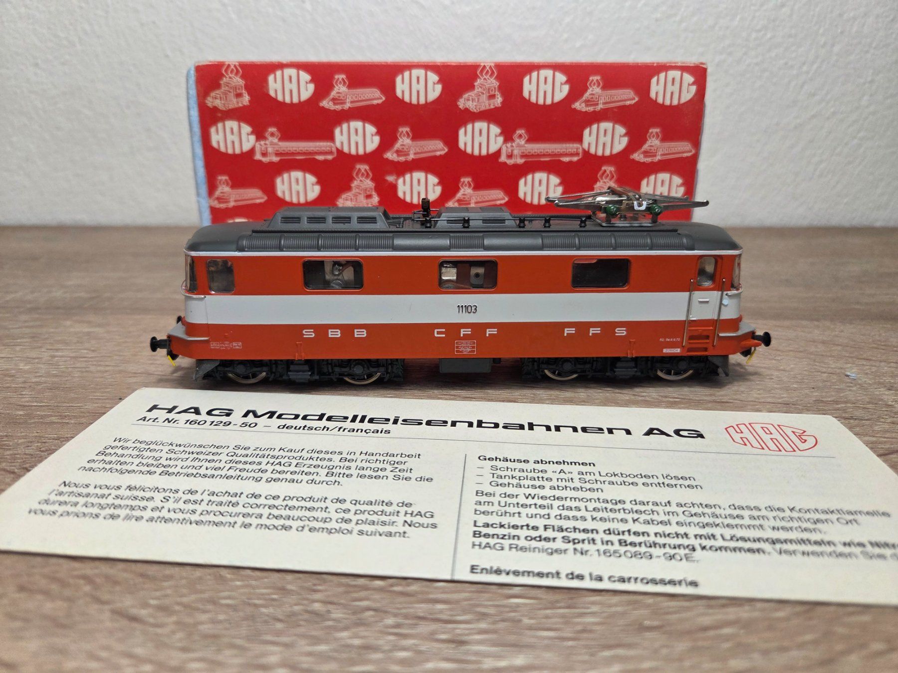 Hag Modellini di ferrovie: Hag 211 E-Lok "Swiss Express" 11103 SBB H0 – Usato da St-Aubin-Sauges venduto da Lo_Go 6