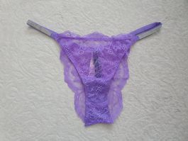 Victoria's Secret String in M Spitze Lila Flieder Strass Neu