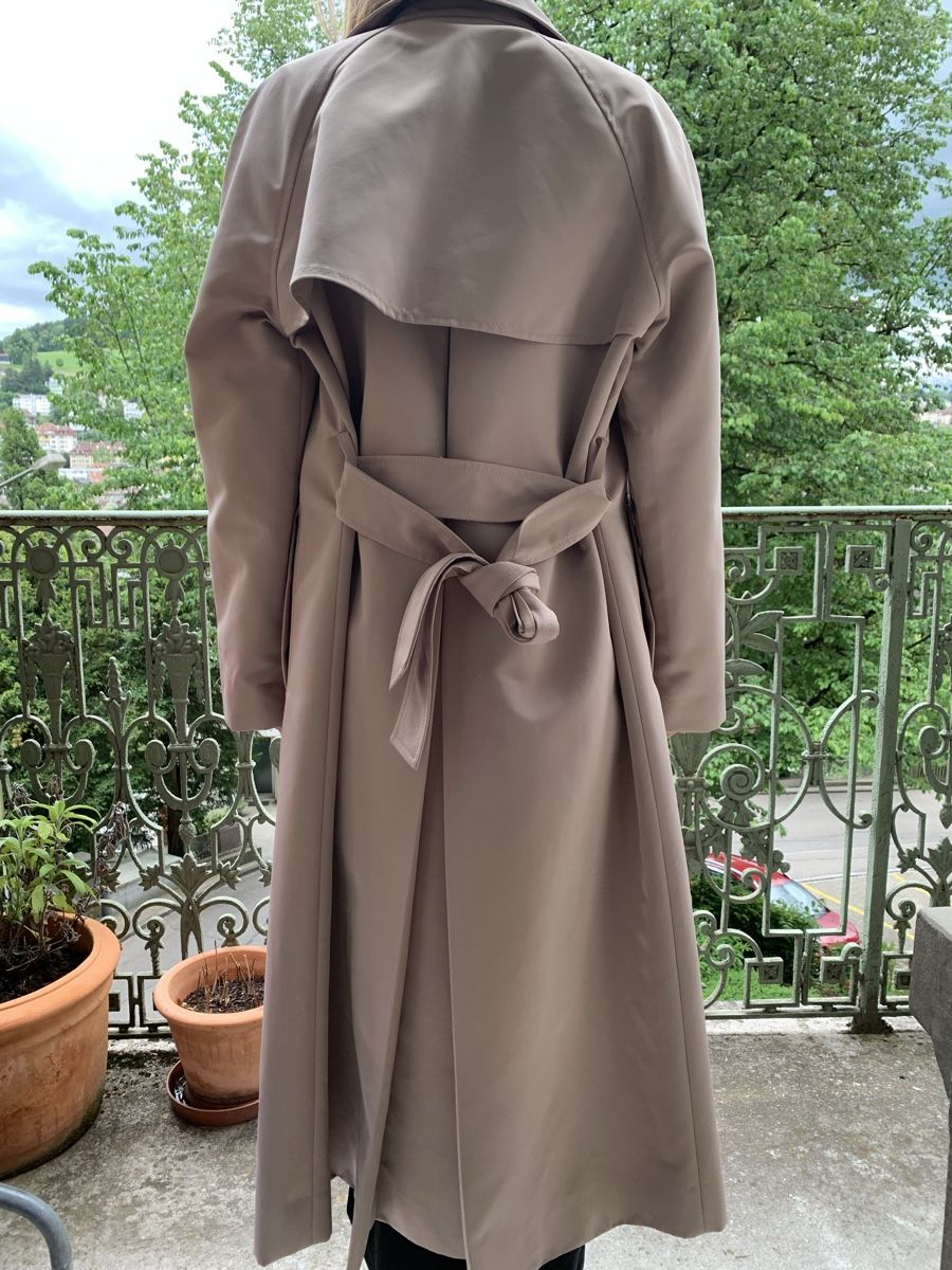 H&M Cappotti: Klassischer Beige Trenchcoat - Grösse XS – Nuovo e nell'imballaggio originale da St. Gallen venduto da ruettimann.camilla 2