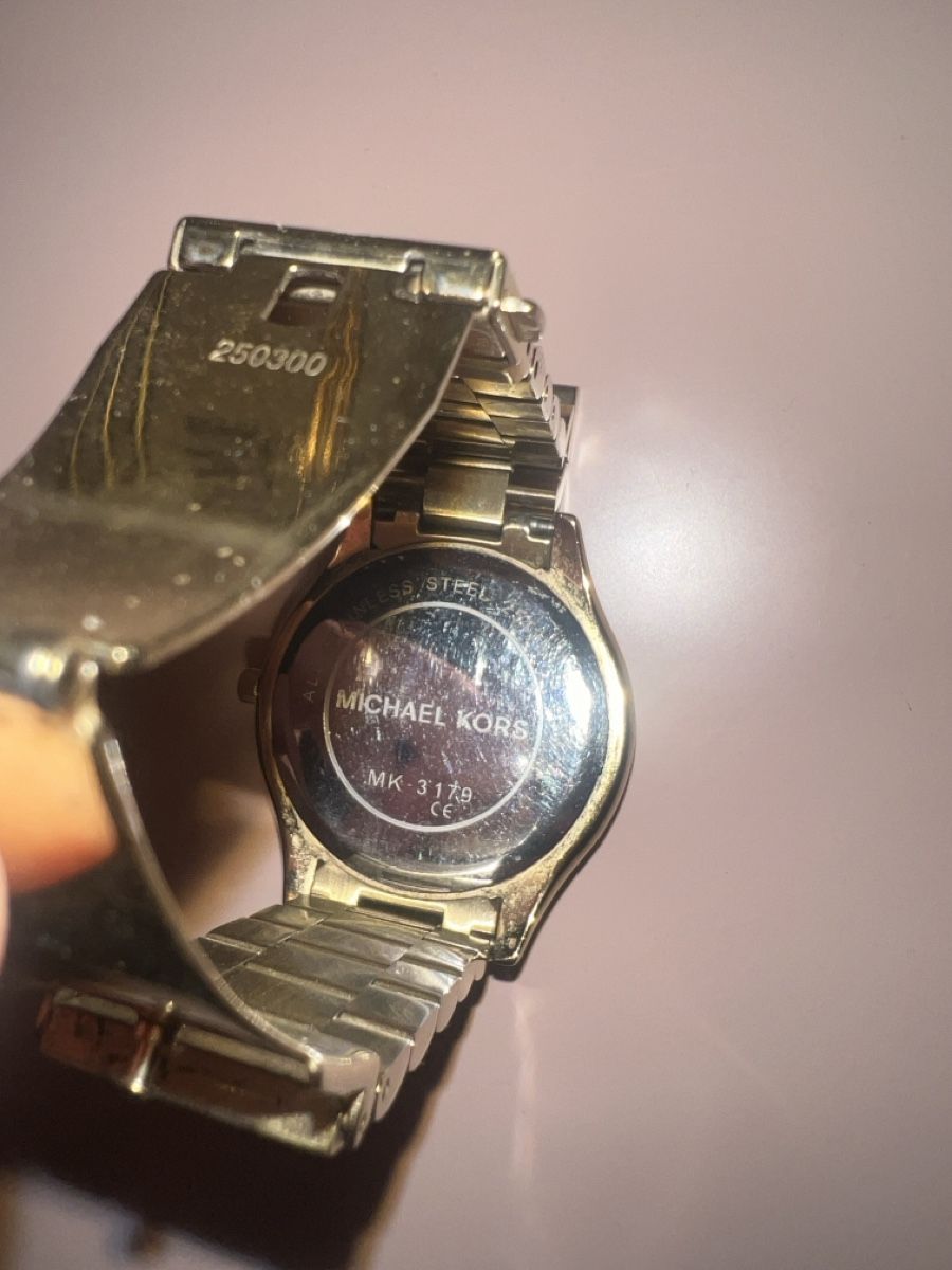 Michael Kors Orologi: Michael Kors Uhr Slim Runway – Usato da Niederhasli venduto da aleksandra.st 4