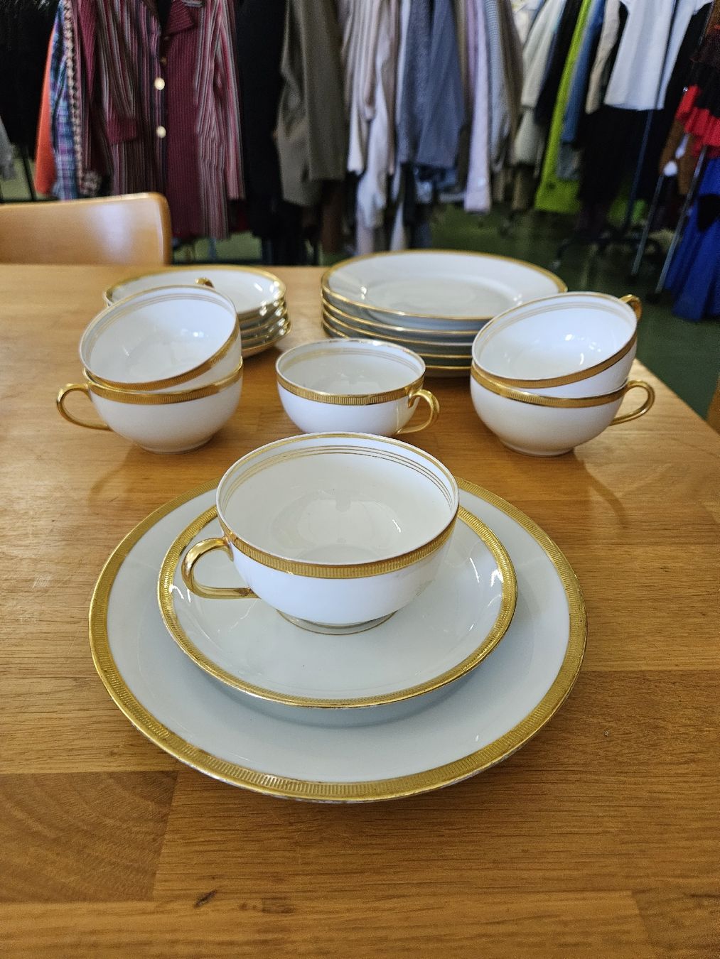 Ginori Set di piatti: Kleines Geschirrset Richard Ginori Handgemalt  – Usato da Pratteln venduto da Cartonsducoeur_bl