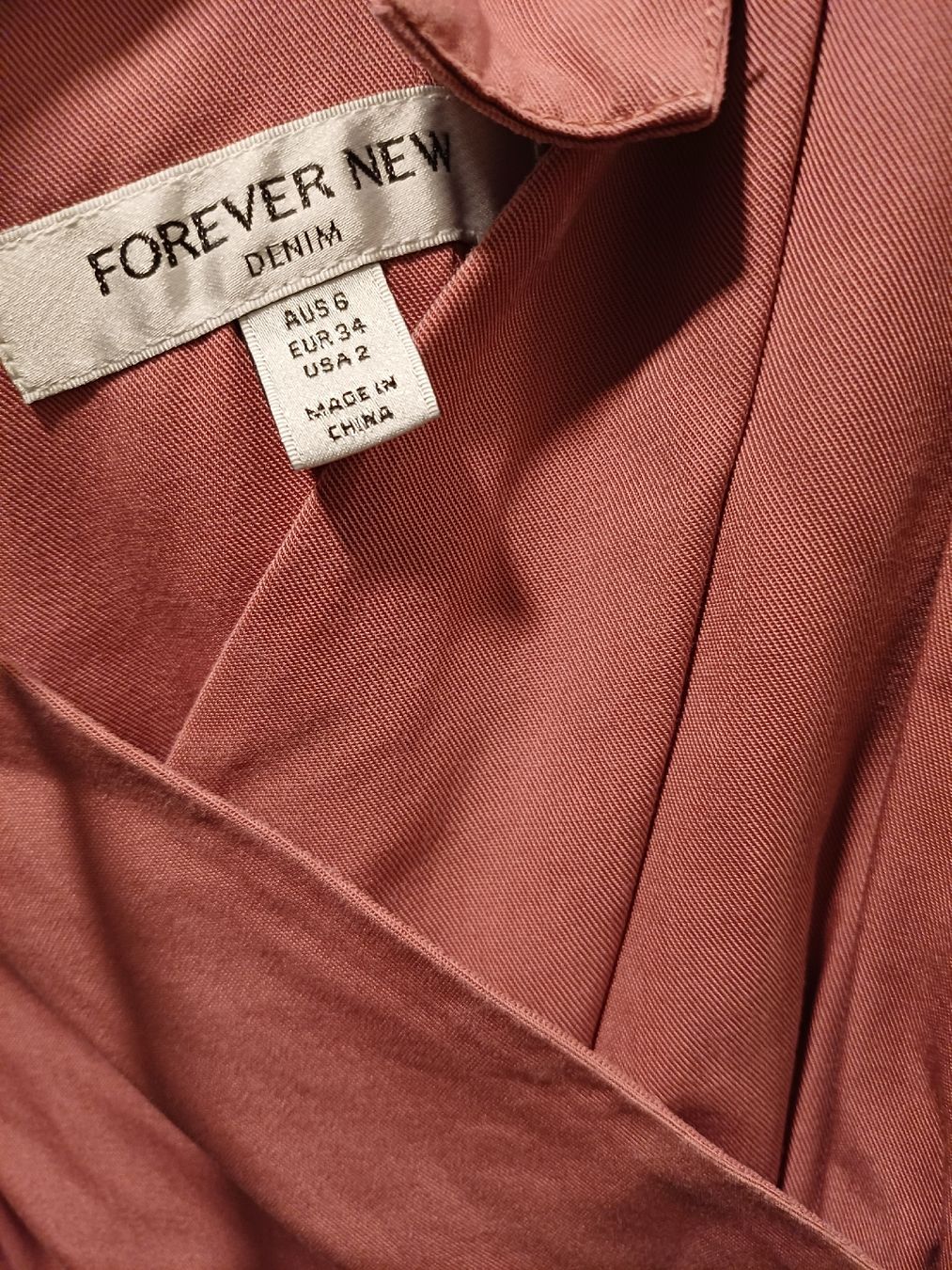 Robes: Kleid von Forever New Gr.34 – Neuf (Voir description) à Winterthur par Smily-_- 4