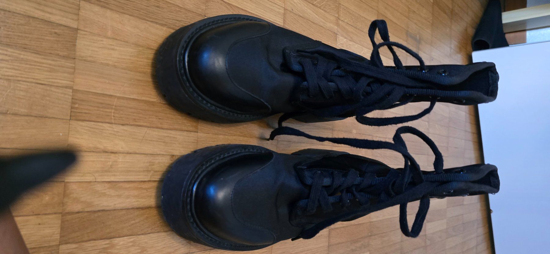 Celine Chaussures femmes: Original CELINE Bulky boots – D'occasion à Oberglatt ZH par ros_w89m