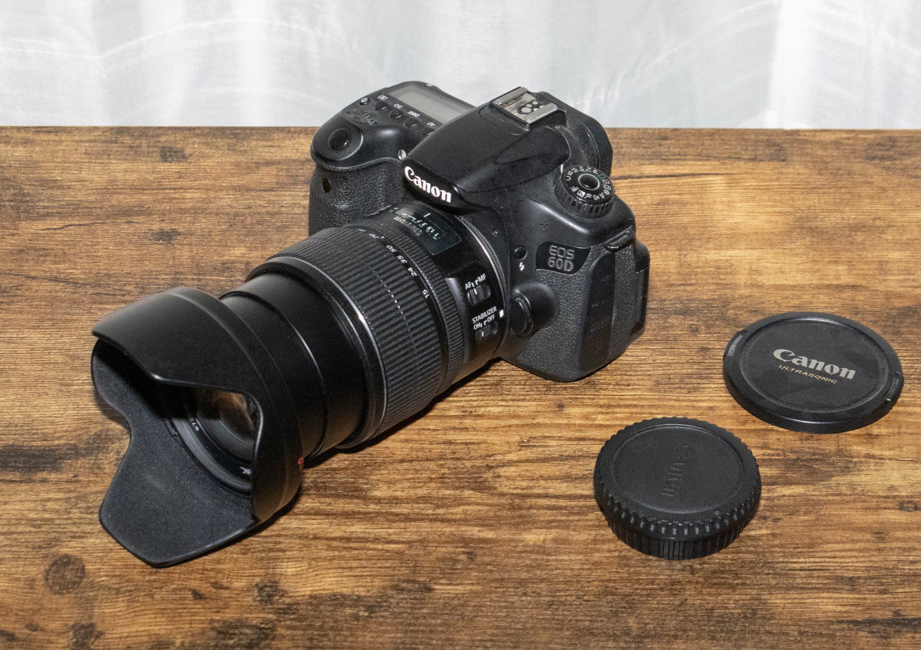 Canon Fotocamera: Canon EOS 60D mit Canon Objektiv EF 15-85 mm – Usato da Basel venduto da wisler-01 2