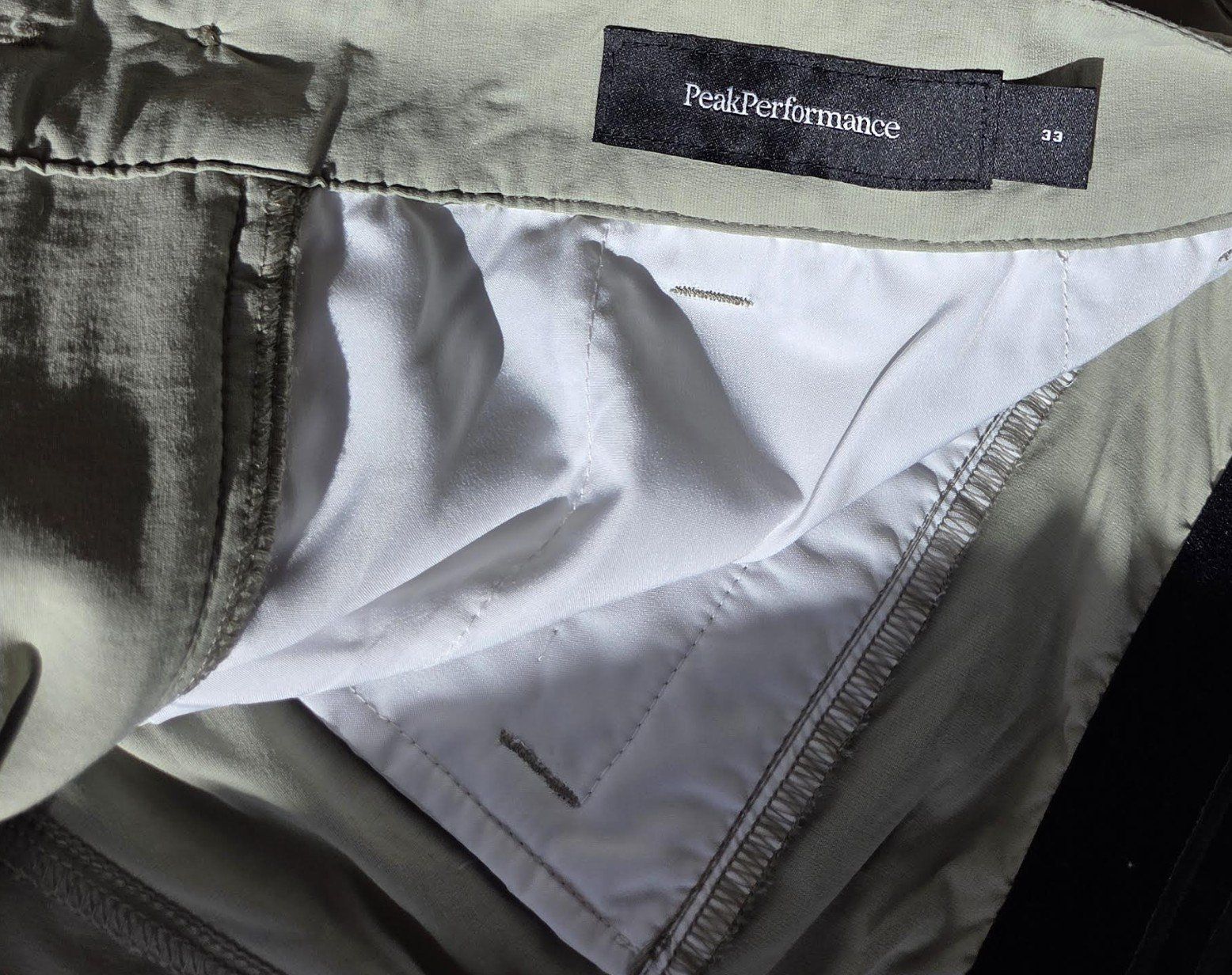 Peak Performance Pantaloni: Peak Performance Herren Cargo Shorts Gr. 33 Neu! – Nuovo (secondo la descrizione) da Engelberg venduto da ben_w6lm 3