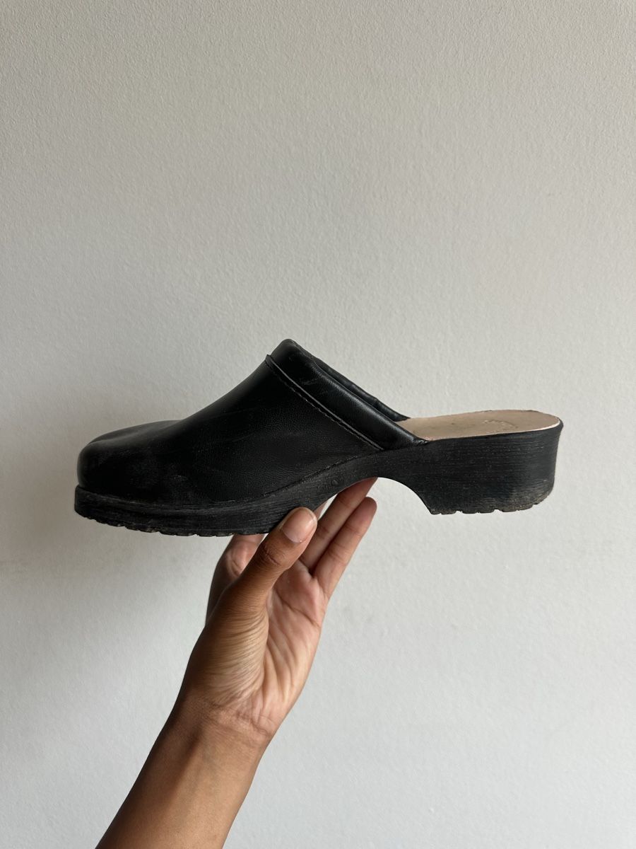 Damenschuhe: Sabots noirs en cuir taille 40 – Gebraucht aus Yverdon-les-Bains von Laureetlargent 1