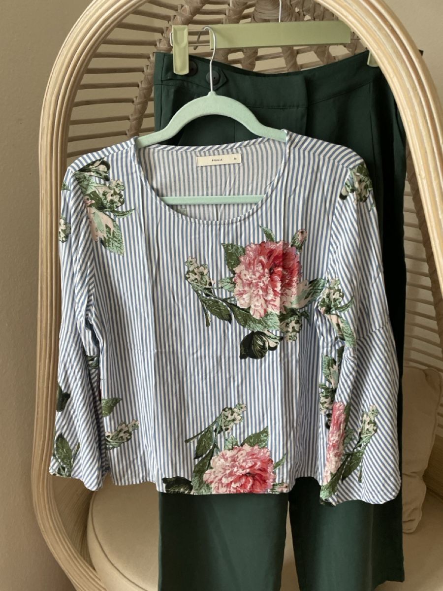 Kleiderpakete: Sommer-Set: Bluse gestreift mit Blumen & Hose Grün – Neu (gemäss Beschreibung) aus Baar von adele06 1
