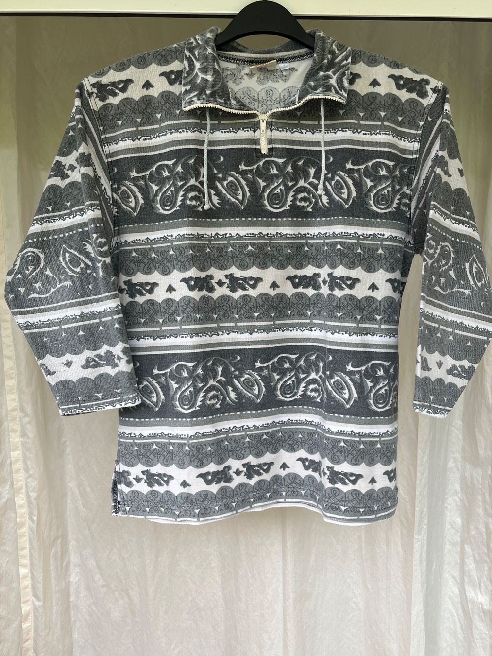 Maglioni & Felpe: Vintage-Pullover mit Muster COSMOS – Usato da Basel venduto da NoahsRicardoStore