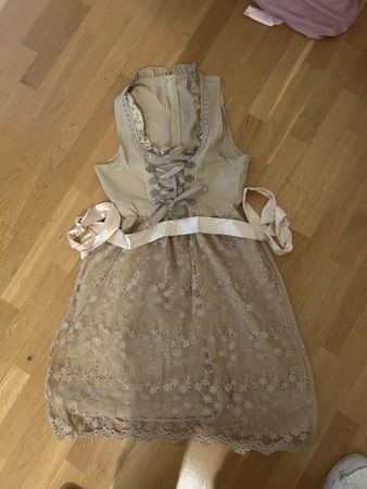 Neues Dirndl gr s