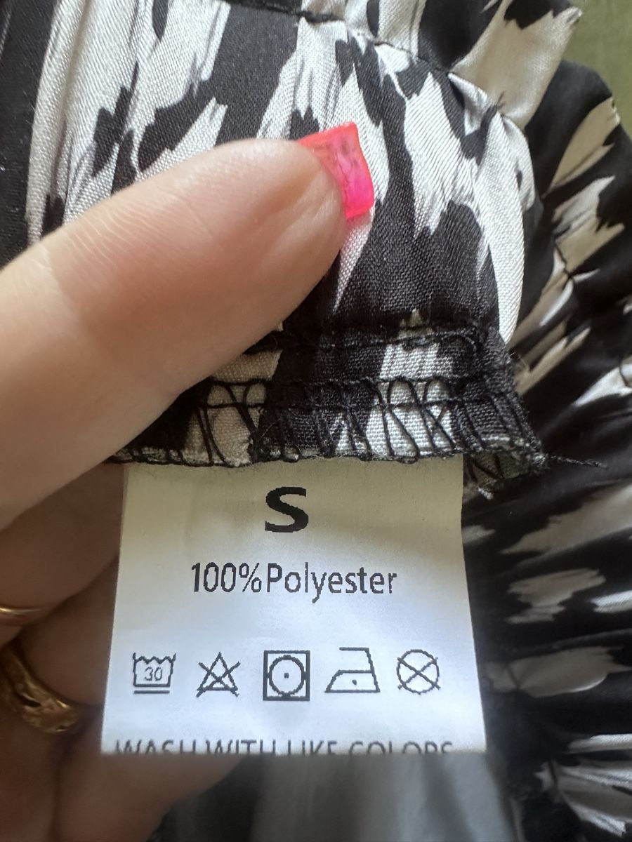 Hosen: Short noir-blanc neuf S – Neu und originalverpackt aus Boussens von sko_9w6t 2
